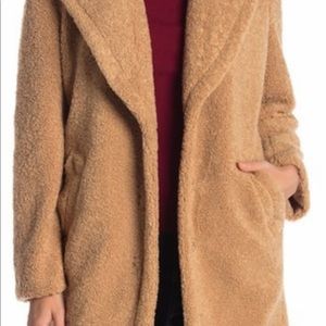 KENSIE WOMANS FAUX FUR BEAR COAT